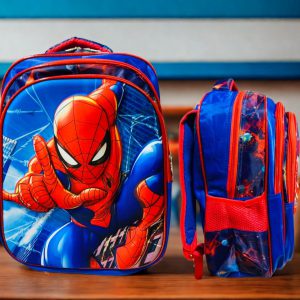 Hombre Araña (Spider-Man): Clásico diseño de superhéroe en azul y rojo.